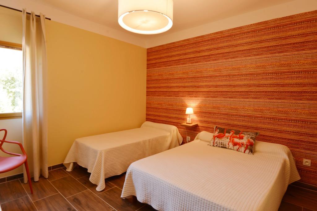 Auberge De La Foret Bonifatu เกเลนซานา ห้อง รูปภาพ